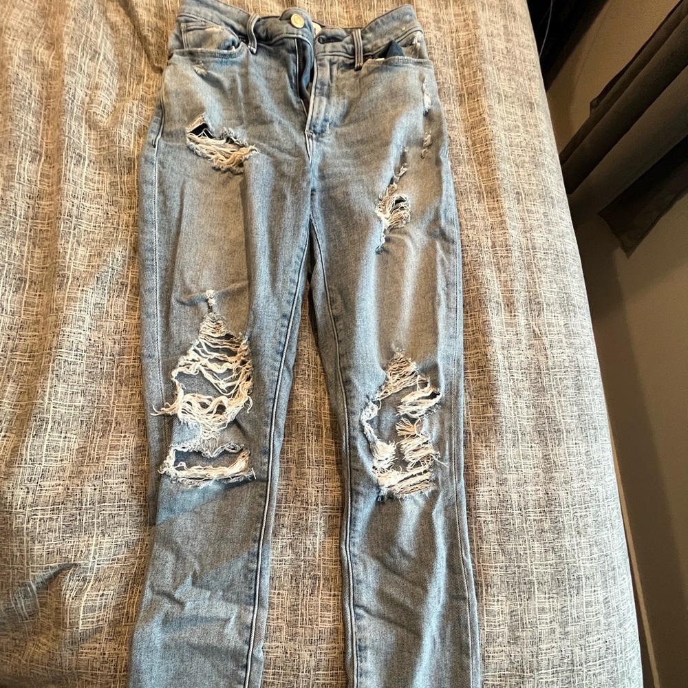 *SOLD* Abercrombie & Fitch Ripped Jeans